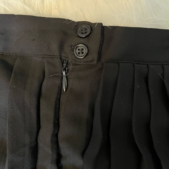 ModCloth Black Pleated MIDI Skirt - Picture 3 of 3